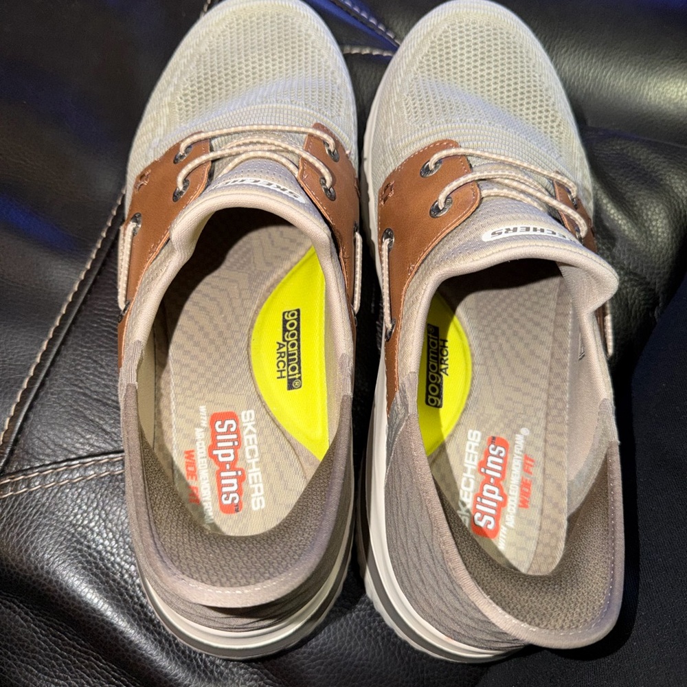 Skechers Men's Tan and Gray Slip-Ons
